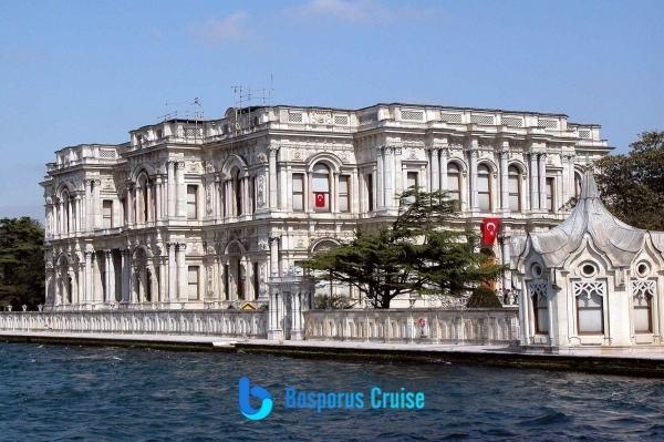 bosphorus dinner cruise by catamaran with private table