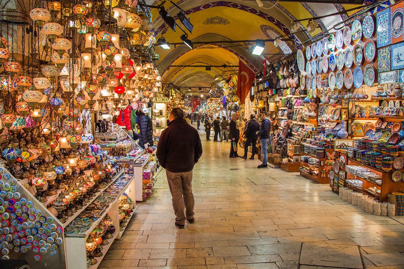 Grand Bazaar Istanbul - One of the oldest and largest covered markets in the world