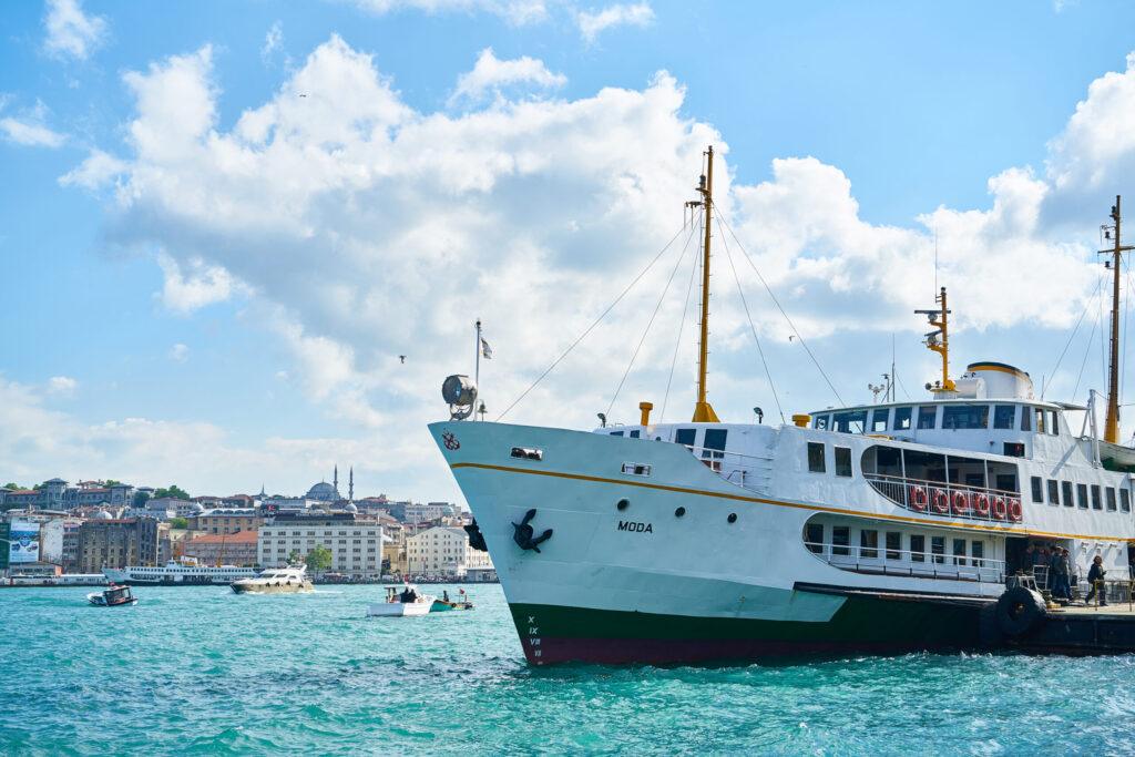bosphorus cruise in istanbul