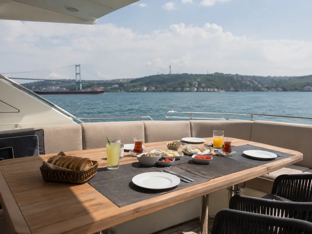 Brunch on the Bosphorus Brunch on the Bosphorus