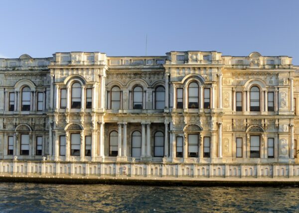 Palacio de Beylerbeyi on the Asian shore of the Bosphorus