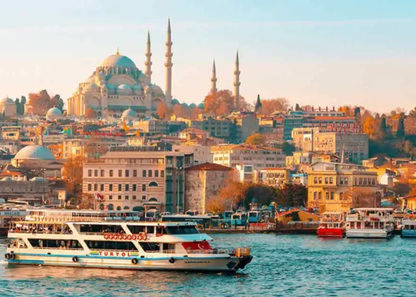 Boat Tour Istanbul: A City from a New Perspective