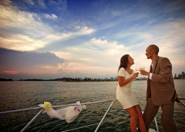 Planning a Romantic Evening: Croisière dîner sur le Bosphores