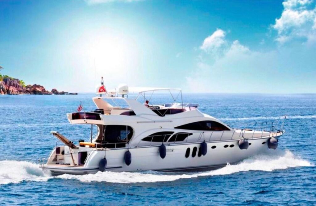 Bosporus 10 yacht hosting a large bachelorette group on the Bosphorus