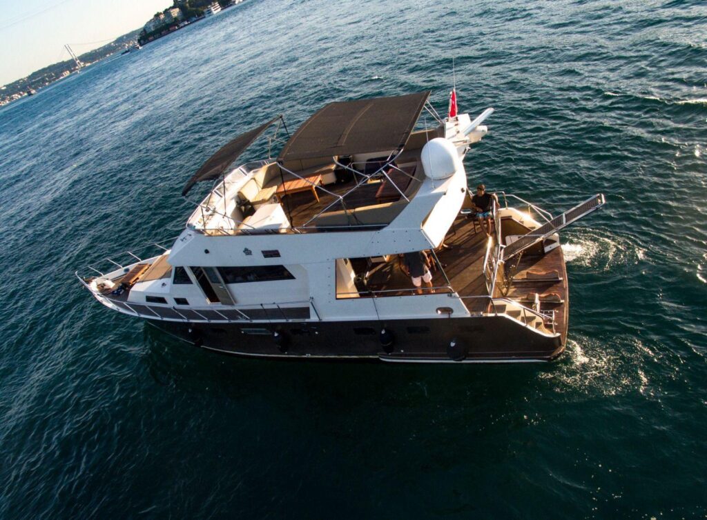 Bosporus 11 yacht for a 30 guest bachelorette party in Istanbul