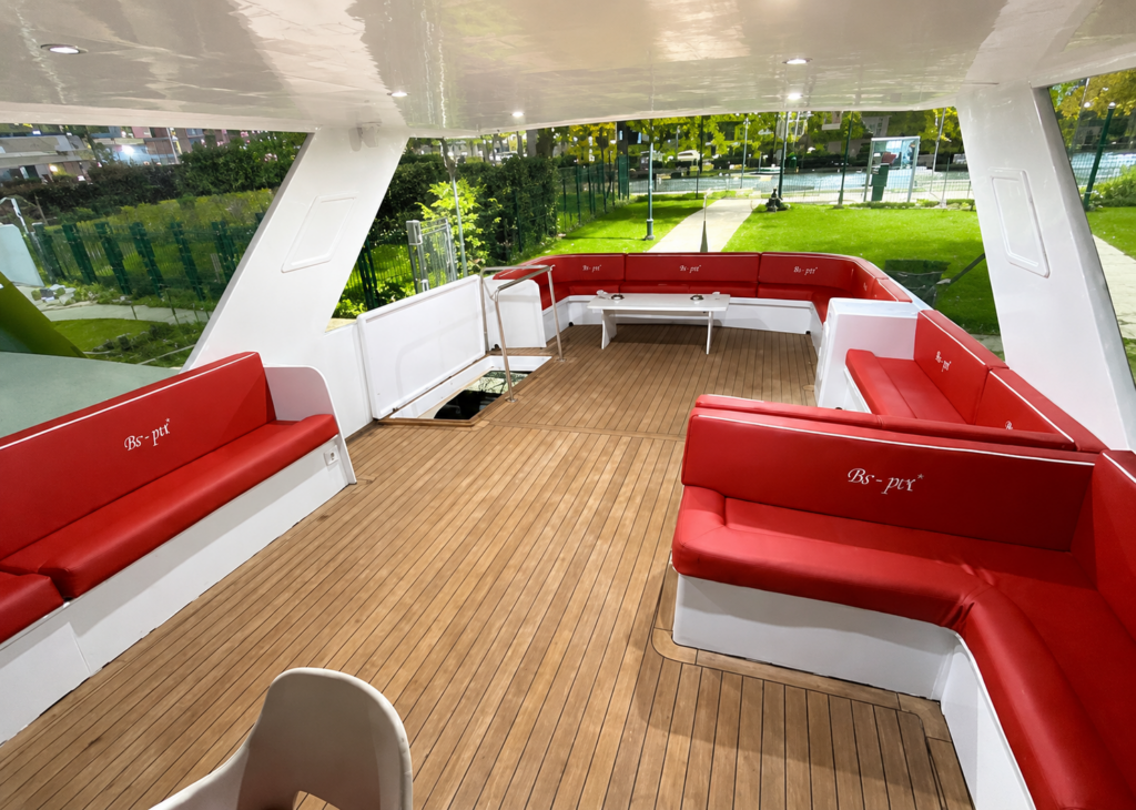 Bosporus 3 private yacht available for charter on the Bosphorus in Istanbul