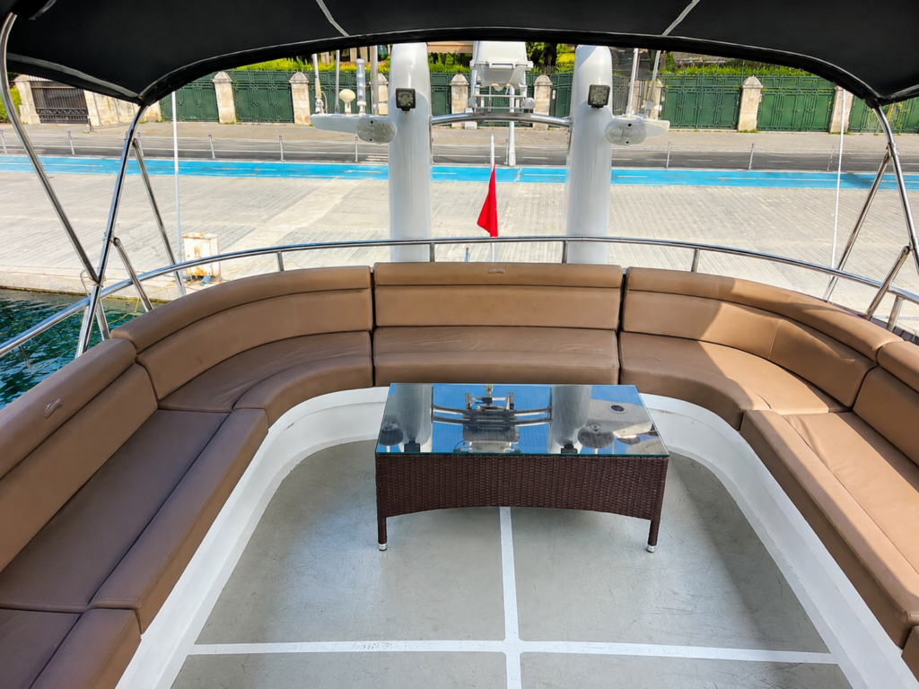 Bosporus 5 private yacht available for charter on the Bosphorus in Istanbul