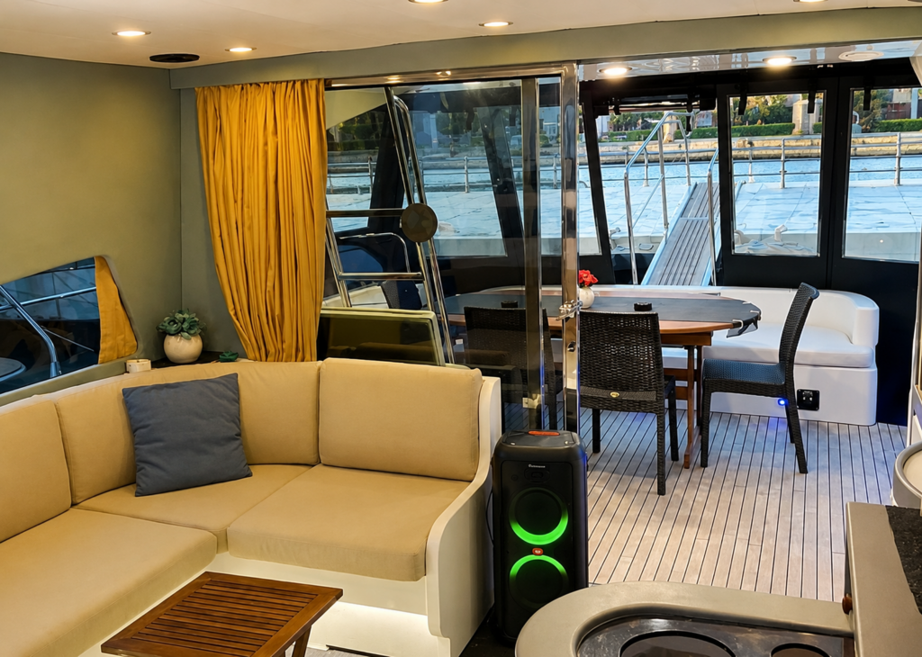 Bosporus 7 private yacht available for charter on the Bosphorus in Istanbul