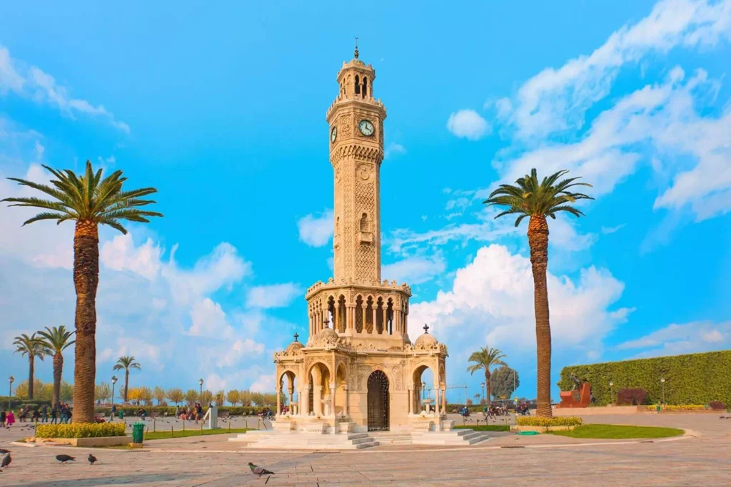 From Izmir Port: Half-Day Izmir Sightseeing Tour with Archeology Museum and Kemeraltı Market