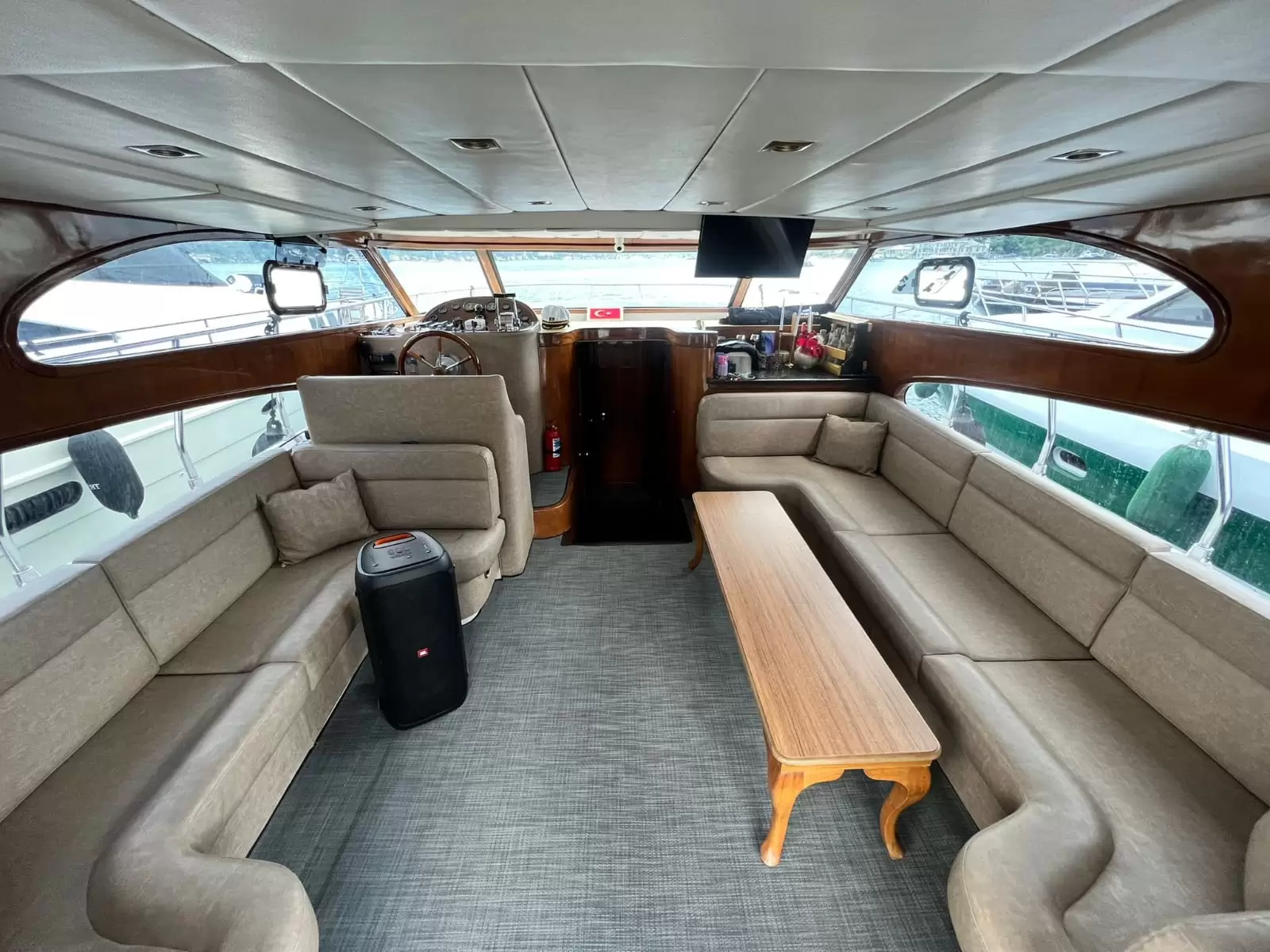 9824e819 055d 47ff b013 94226b55e53b